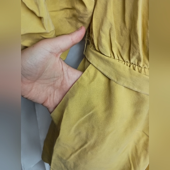 2/$30 ZARA Butterly Yellow Off-Shoulder Romper with Belt (#338) - Picture 6 of 7